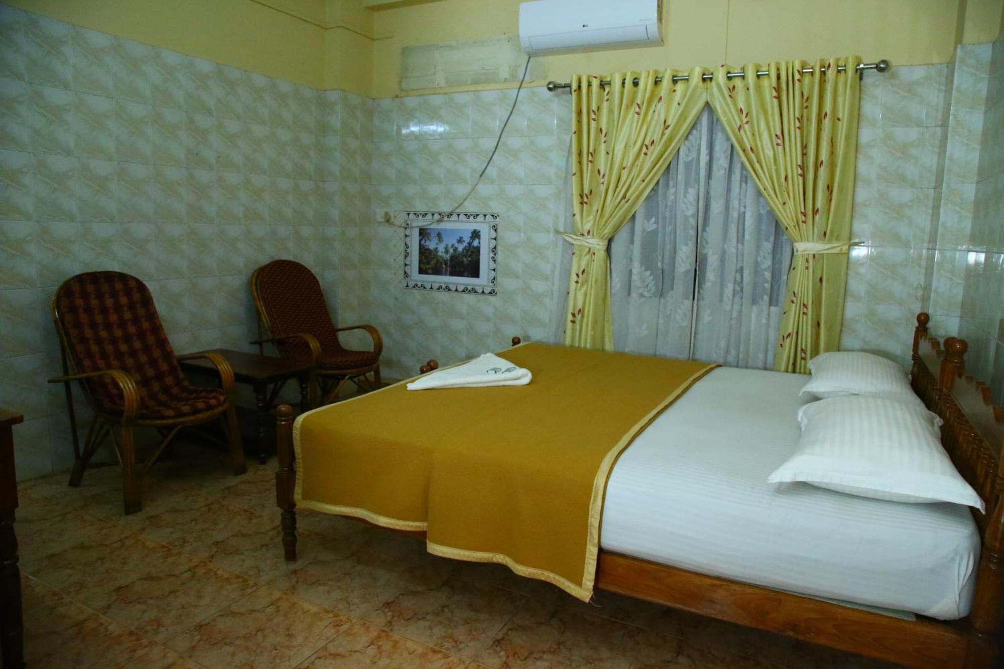 Lake Palace Family Resort Kumarakom Bagian luar foto