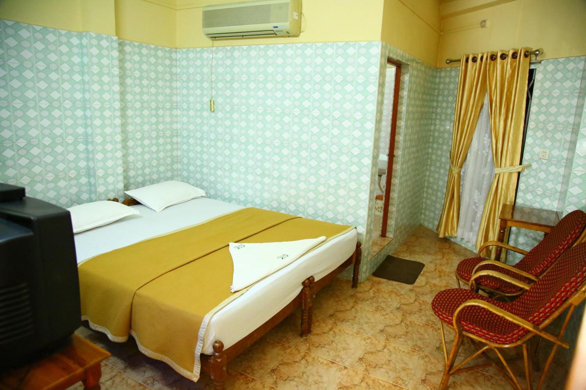 Lake Palace Family Resort Kumarakom Bagian luar foto
