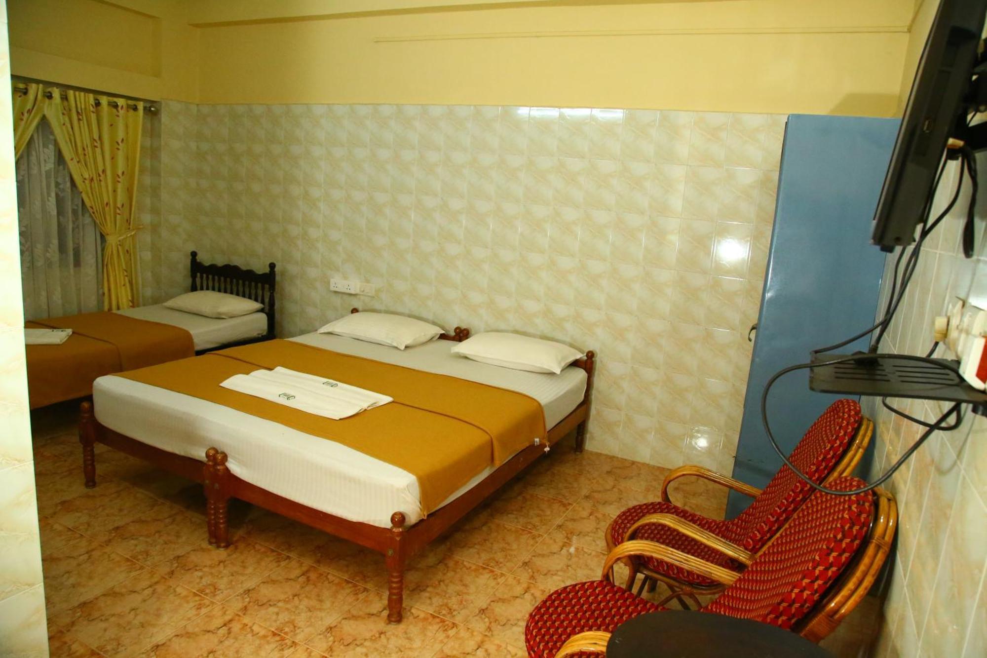 Lake Palace Family Resort Kumarakom Bagian luar foto