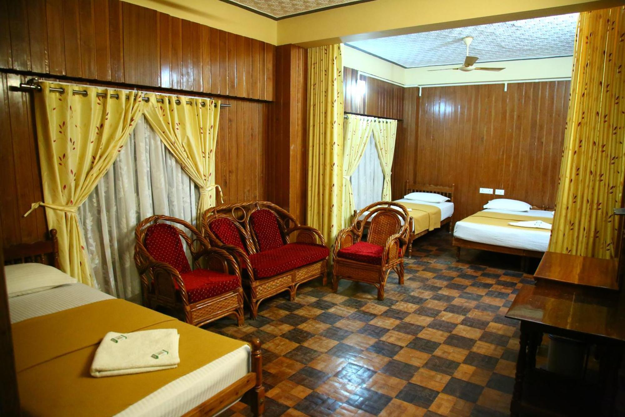 Lake Palace Family Resort Kumarakom Bagian luar foto