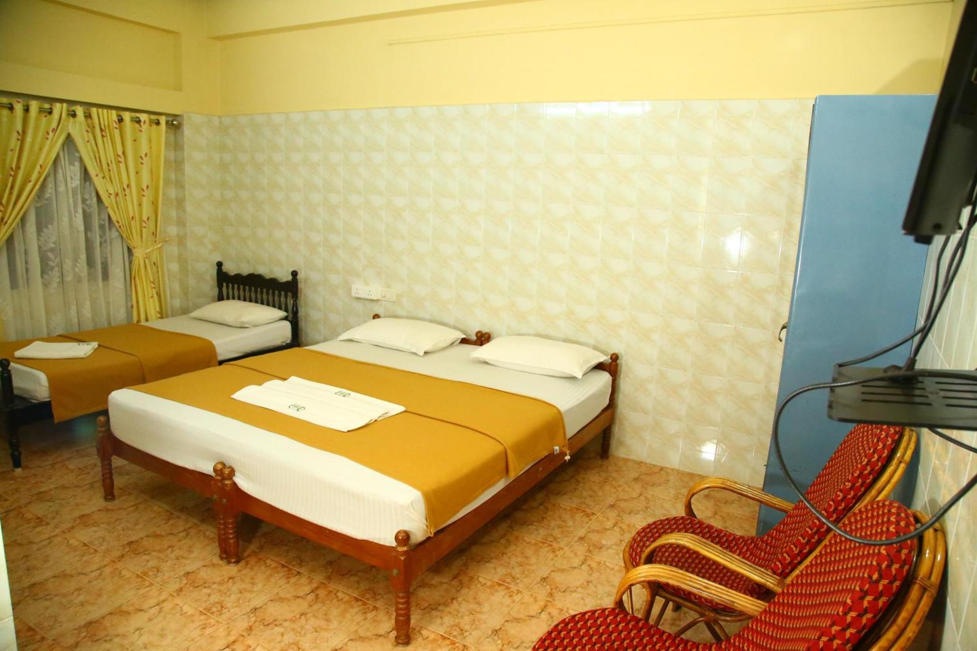 Lake Palace Family Resort Kumarakom Bagian luar foto