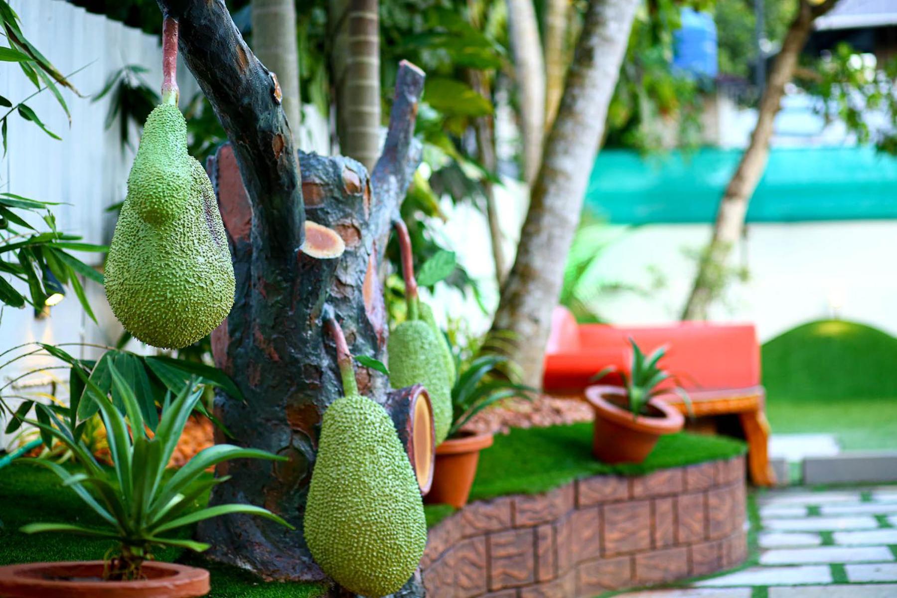 Lake Palace Family Resort Kumarakom Bagian luar foto