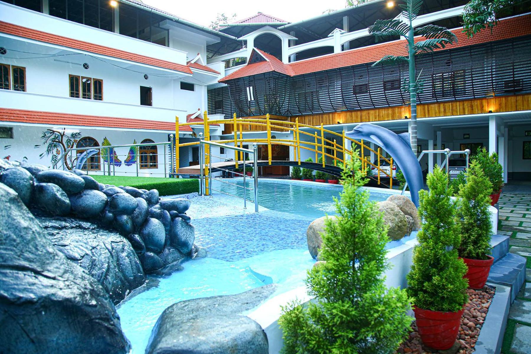 Lake Palace Family Resort Kumarakom Bagian luar foto